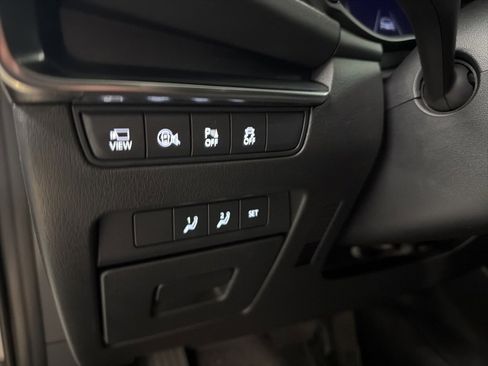 Used 2024 MAZDA MAZDA3 Hatchback w/Premium Plus Pkg image 13