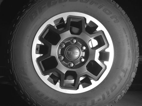 Used 2025 Toyota Tacoma TRD Off-Road AWD/4WD image 15