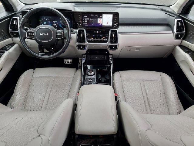 Used 2023 Kia Sorento SX Prestige AWD/4WD image 3