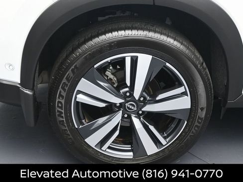 Certified 2025 Nissan Rogue SL AWD/4WD image 5