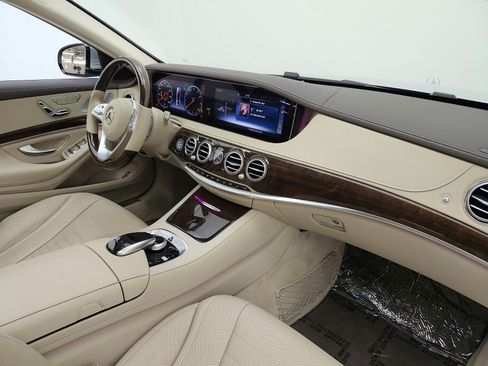 Used 2019 Mercedes-Benz S 560 Sedan image 22