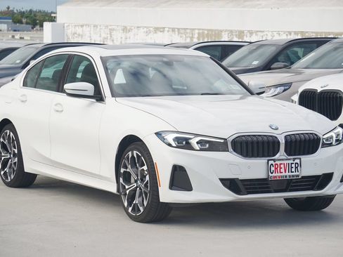 Used 2026 BMW 330i xDrive Sedan w/ Convenience Package AWD/4WD image 3