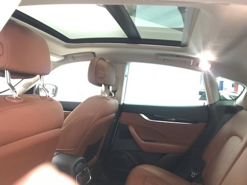 Used 2022 Maserati Levante GT image 23