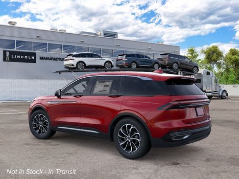 New 2026 Lincoln Nautilus Premier AWD/4WD image 4