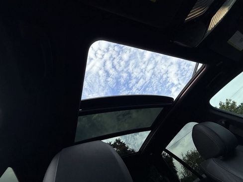 Used 2019 BMW X5 xDrive40i w/ M Sport Package image 25