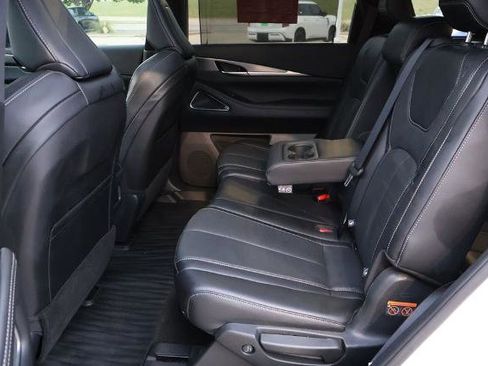 Used 2025 INFINITI QX60 Luxe w/ Black Edition image 15