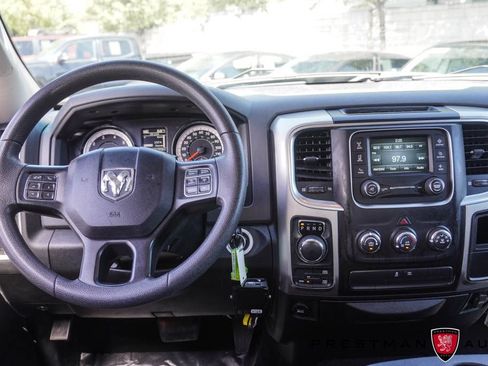 Used 2020 RAM 1500 Classic SLT AWD/4WD image 2