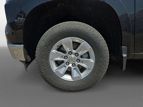 Used 2025 Chevrolet Silverado 1500 LT AWD/4WD image 15
