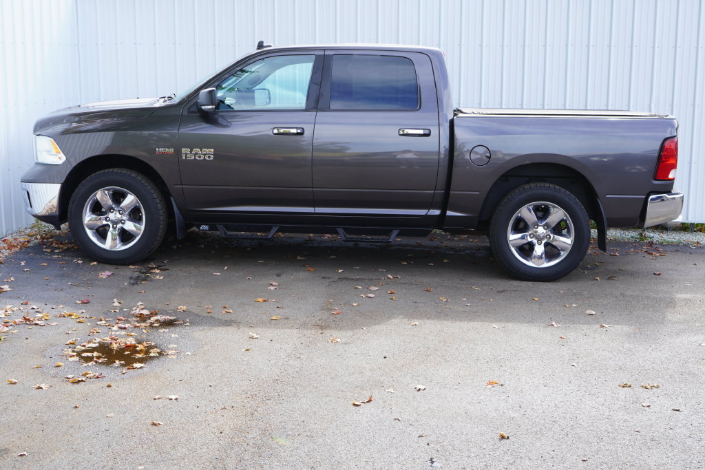 Used 2017 RAM 1500 Big Horn AWD/4WD image 3