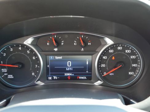 Used 2024 Chevrolet Equinox LT AWD/4WD image 12