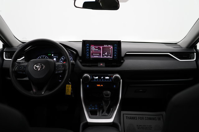 Used 2022 Toyota RAV4 LE AWD/4WD image 14