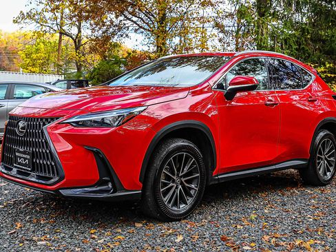 Used 2023 Lexus NX 350 AWD image 3