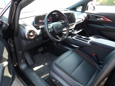 Used 2024 Chevrolet Equinox EV RS AWD/4WD image 8