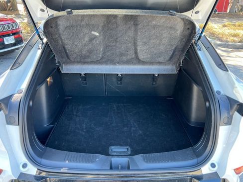 Used 2025 Buick Envista Sport Touring image 27