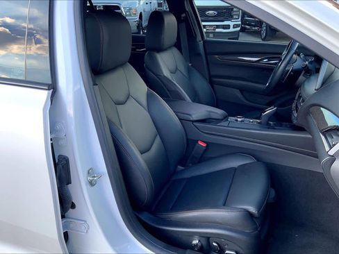 Used 2025 Cadillac CT5 Sport image 8