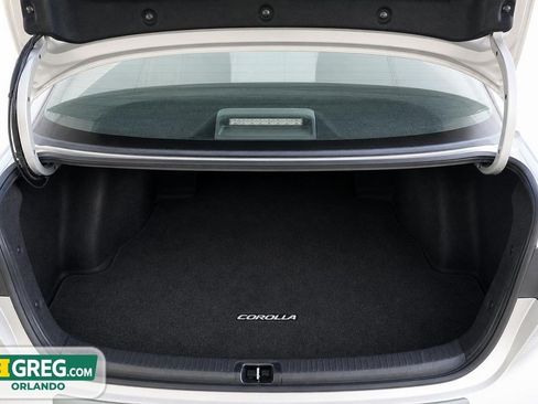 Used 2020 Toyota Corolla LE w/ Carpet Mat Package (TMS) FWD image 17
