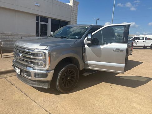 Used 2023 Ford F350 Lariat w/ Lariat Ultimate Package AWD/4WD image 1