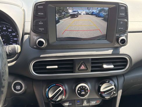 Used 2020 Hyundai Kona SEL FWD image 27