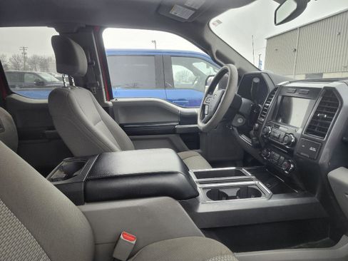 Used 2017 Ford F150 XLT w/ Equipment Group 302A Luxury image 22