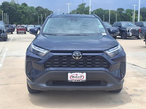 Certified 2025 Toyota RAV4 XLE AWD/4WD image 4