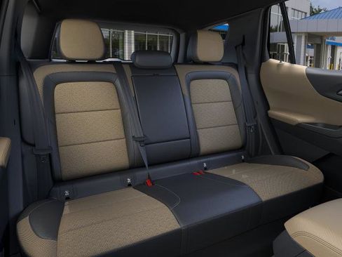 New 2026 Chevrolet Equinox ACTIV AWD/4WD image 41