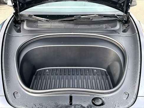 Used 2025 Tesla Model 3 Long Range RWD image 10