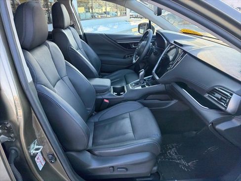 Used 2020 Subaru Outback Limited image 22