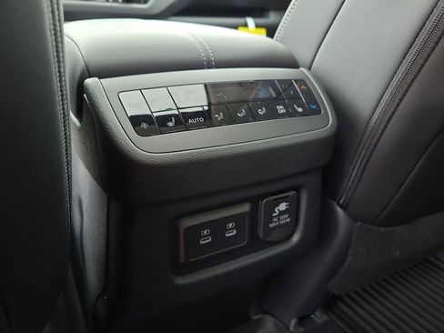 New 2026 Nissan Pathfinder Platinum image 11