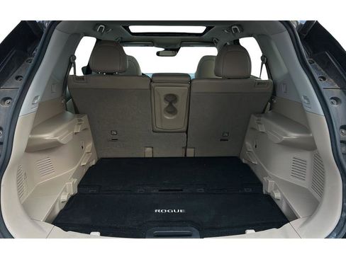 Used 2017 Nissan Rogue SL w/ SL Premium Package image 33