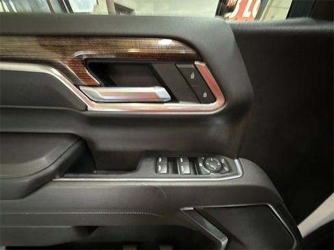 Certified 2025 GMC Sierra 1500 Elevation image 13