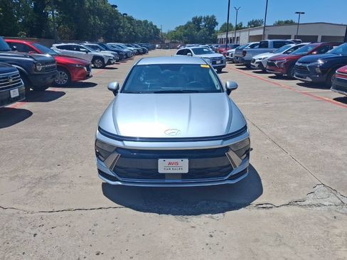 Used 2025 Hyundai Sonata SEL FWD image 5