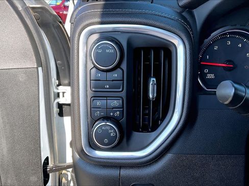 Used 2023 Chevrolet Silverado 2500 LT w/ Convenience Package AWD/4WD image 32