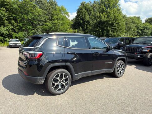 New 2026 Jeep Compass Limited AWD/4WD image 2