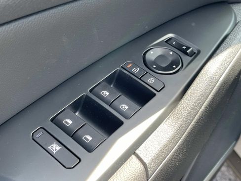 New 2026 Kia Sportage EX FWD image 23