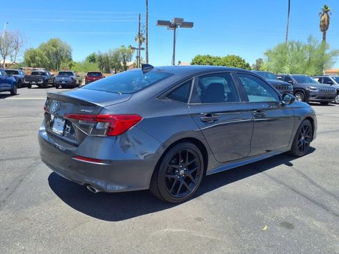 Used 2023 Honda Civic Sport image 4