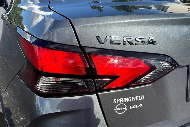 Used 2025 Nissan Versa SV w/ Trunk Package FWD image 21