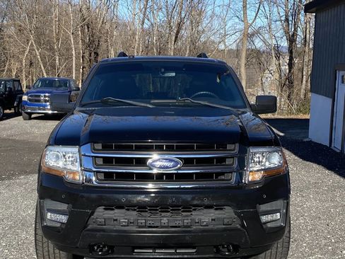Used 2017 Ford Expedition Limited w/ Equipment Group 301A image 2