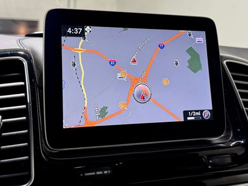 Used 2018 Mercedes-Benz GLE 350 image 3