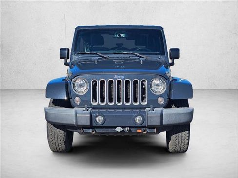Used 2017 Jeep Wrangler Sahara w/ Connectivity Group image 2