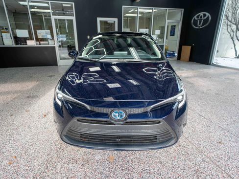 Certified 2024 Toyota Corolla LE w/ LE Convenience Package image 7