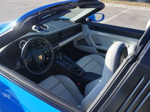Used 2023 Porsche 911 Targa 4S image 10