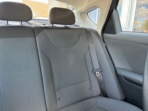 Used 2025 Kia K4 FWD image 36