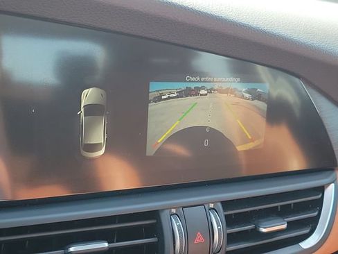 Used 2019 Alfa Romeo Giulia Ti RWD image 14
