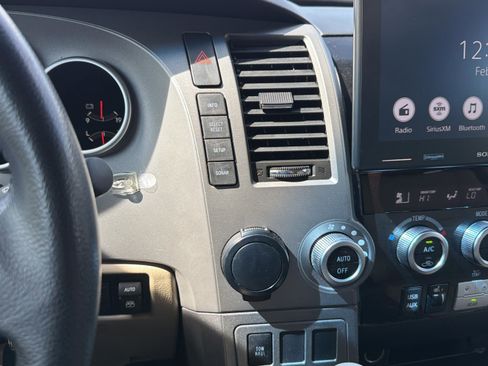 Used 2016 Toyota Sequoia Limited w/ Safety & Convenience Package image 22