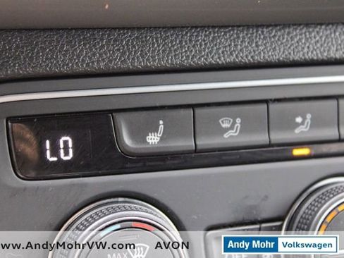 Used 2020 Volkswagen Atlas Cross Sport SE w/ Towing Package image 41