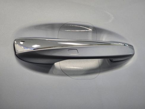 Used 2024 Mercedes-Benz GLS 450 4MATIC image 32