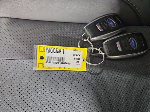 Used 2024 Subaru Outback Limited XT AWD/4WD image 30