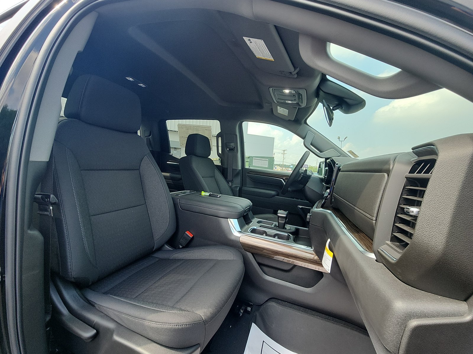New 2026 Chevrolet Silverado 1500 RST w/ Z71 Off-Road Package AWD/4WD image 23