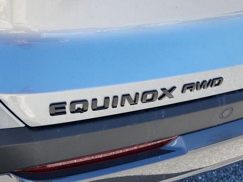 New 2026 Chevrolet Equinox ACTIV AWD/4WD image 18