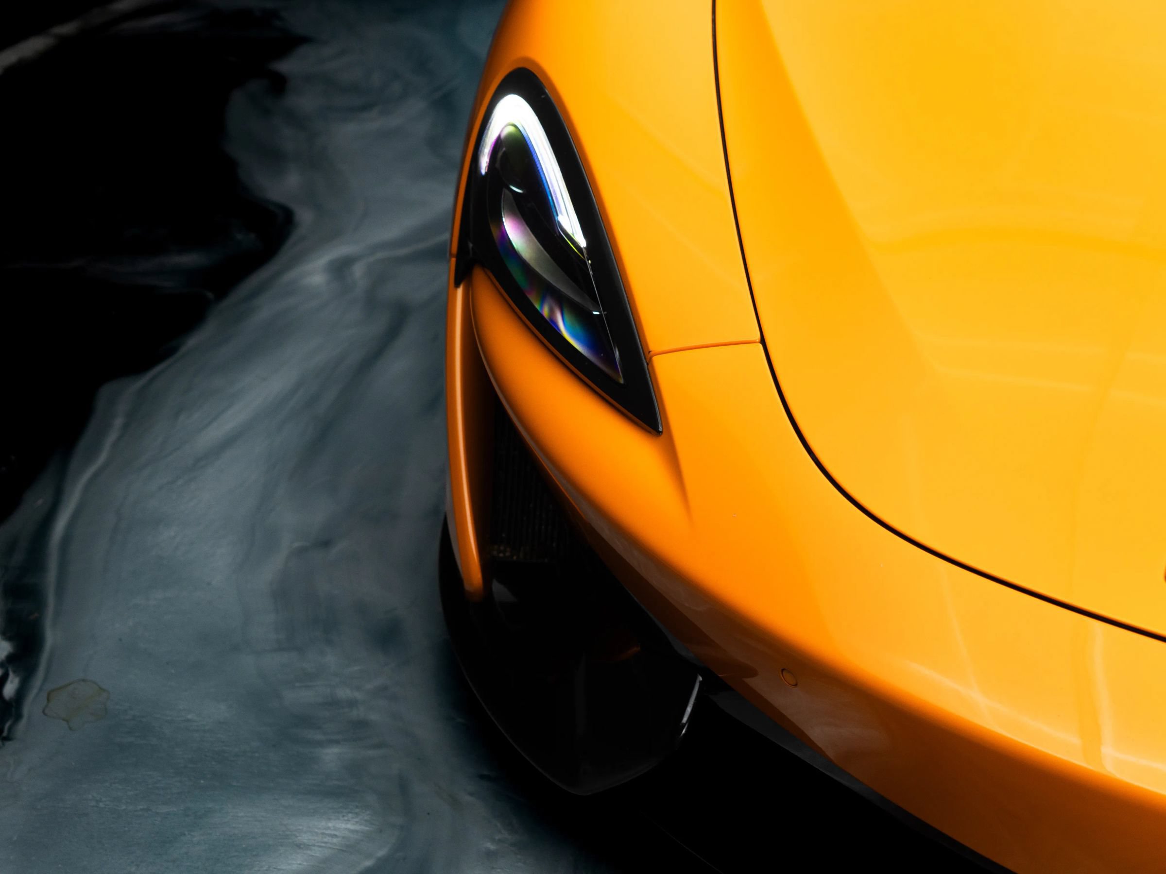 Used 2019 McLaren 570S Spider RWD image 10
